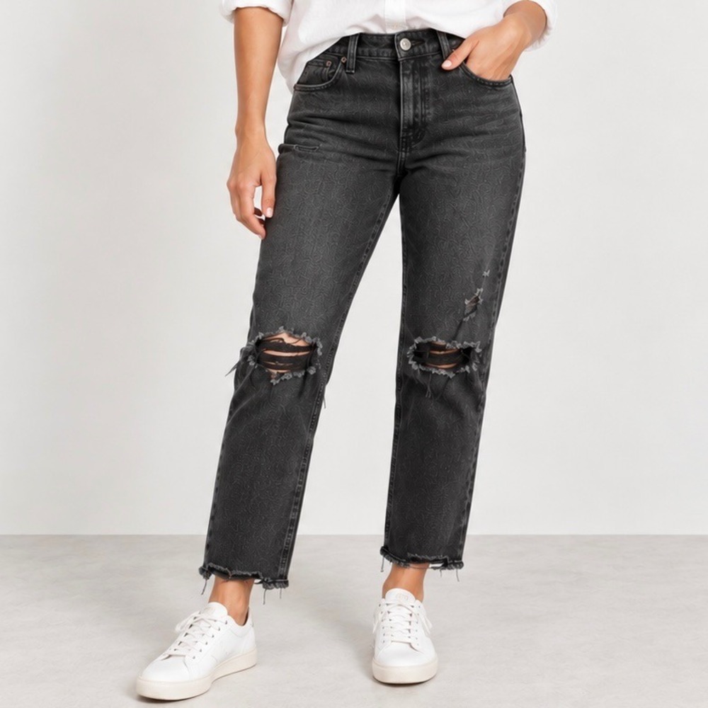 Abercrombie & Fitch Curve Love Ankle Straight Ultra High Rise Distressed Jeans